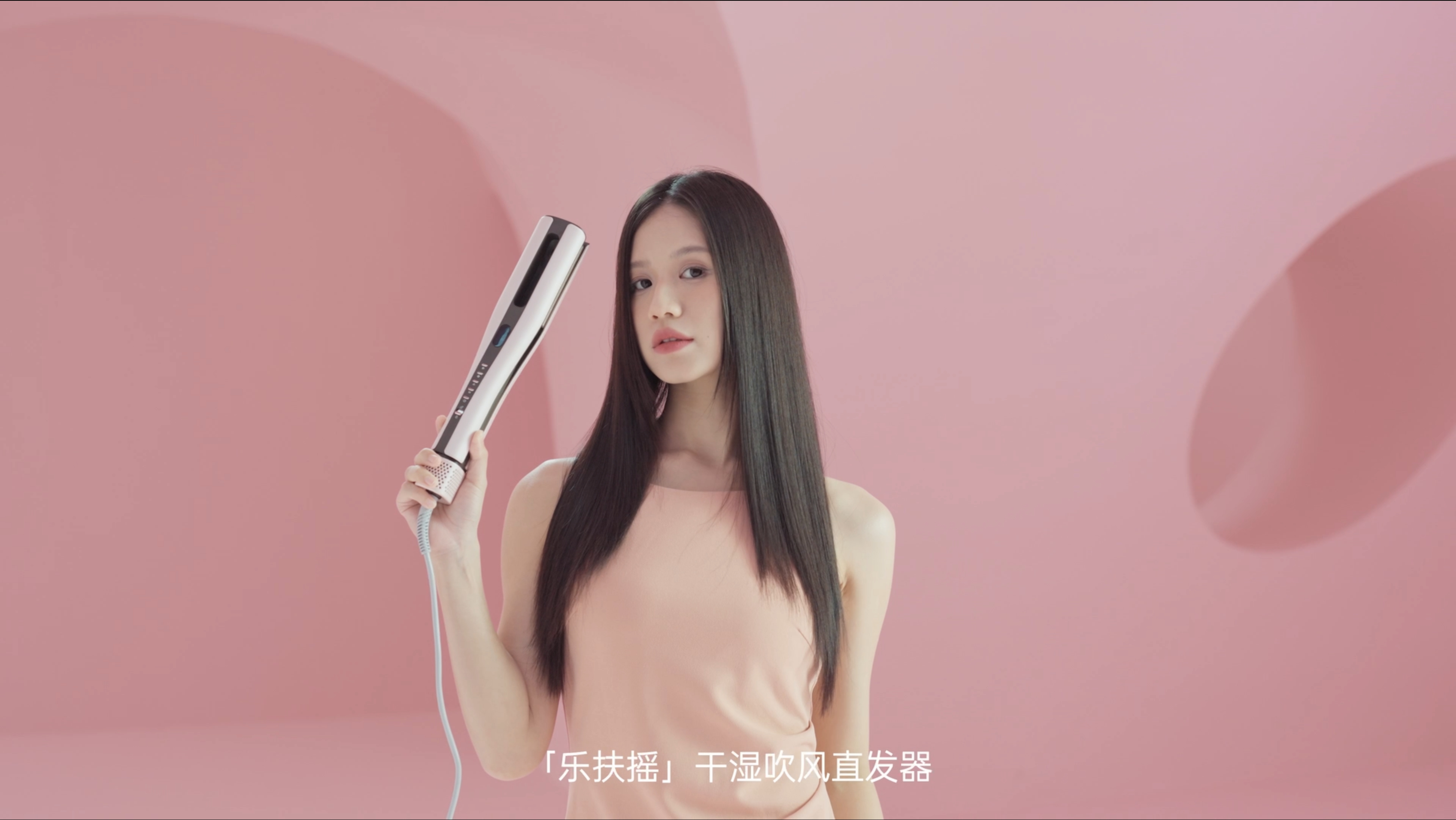 深圳宣传片拍摄：如何用镜头讲好产品故事？(图1)